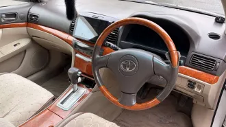 Nissan Tiida 2006, Легковой автомобиль марки Nissan Tiida, 2006 года выпуска, VIN отсутствует, № кузова NC11-117464, цвет серый, ГРЗ M514MT14, ПТС № 25 УМ 342059