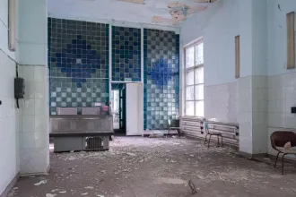 Столовая и земельный участок, 960,6+1390 кв. м, Липецкая область, г. Липецк. Нежилое здание, общей площадью 960,6 кв. м, наименование: столовая, количество этажей, в том числе подземных этажей: 1, в том числе подземных 0, кадастровый номер 48:20:0035001:4537; Земельный участок общей площадью…