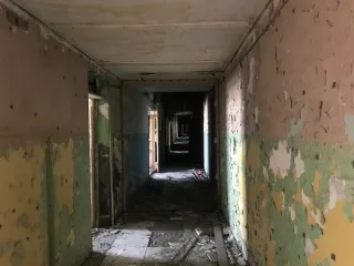 Здание административное, расположенное по адресу: Красноярский край, город Норильск, ул. Октябрьская, зд. 7-Б. Нежилое здание. Общая площадь: 2273.8. Материалы наружных стен здания: Кирпич. Количество этажей: 2. Количество подземных этажей: 0. Назначение здания: Административное здание. Общие…