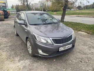 Kia Rio 2015 года, 123 лс, 167000 км, АКПП, идентификационный номер (VIN): Z94CB41BBFR274538, пробег: 167 000, гос. номер: Е785НМ21, цвет кузова: темно-серый