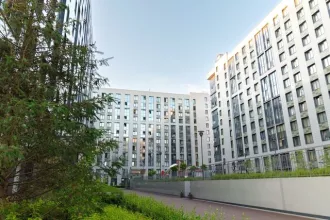 1-ком. квартира, общей площадью 33.4 кв. м. Кадастровый номер: 78:06:0206202:5222
Расположенная по адресу: Санкт-Петербург, Остров Декабристов, улица Уральская, д. 21, строение 1, квартира 800
Квартира находится в залоге у Банка ВТБ (ПАО)