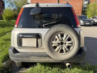 Honda CR-V 1996 Легковой автомобиль, марка: HONDA, модель: CR-V, год изготовления: 1996, цвет: серый, VIN: отсутствует, вид собственности: индивидуальная. Особенности тех. состояния: вмятина на переднем крыле.