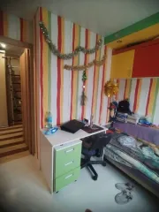 Квартира 40,5 кв.м, 4 этаж, Сургут. 1/4 доля квартиры в Сургуте. 2-комнатная квартира, площадь 40,5 кв.м., назначение: Жилое, этаж: 4, адрес: Россия, АО Ханты-Мансийский Автономный округ - Югра, г Сургут, проезд Дружбы, дом 13, квартира 14, кадастровый номер: 86:10:0101030:2772