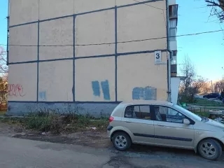 Жилое помещение (трехкомнатная квартира) с кадастровым номером 66:58:0116002:3935 (площадь 56,8м2), 
Расположенное по адресу Свердловская обл., г. Первоуральск, проезд Корабельный, д. 3 кв. 10