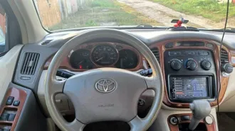 Toyota Highlander 2004 года, 230 л.с., пробег 257843 км, автоматическая коробка передач. VIN: JTEEP21A040032971, госномер У428УХ22.