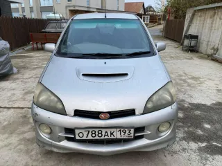 Daihatsu YRV 2000 автомобиль VIN M211G001701 серебристый