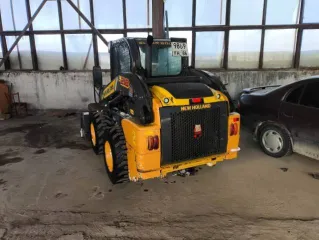 New Holland L218, 2016 Мини погрузчик NEW HOLLAND L218, 2016 года еще Мини погрузчик NEW HOLLAND L218, 2016 г.в., зав№ JAF0L218VGM422833, № дигателя 123520, ГРЗ 9869 УН 86.