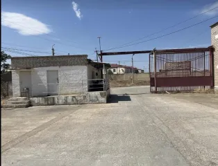 Производственно-складской комплекс 27 274,8 кв.м, Дагестан Производственно-складской комплекс в п. Тюбе, Р. Дагестан включает: 1. Здание-открытый склад, площадью 12 060 кв.м, КН 05:50:000007:2132; 2. Здание-закрытый склад, площадью 10228,7 кв.м, КН 05:50:000007:2149; 3…