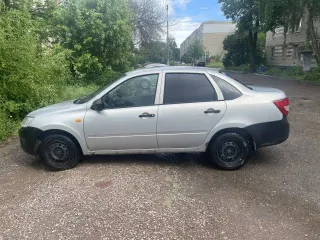 Lada Granta 2015 года, 87 лс, 150000 км, АКПП Автомобиль легковой, модель Lada GRANTA, 2015 г., VIN XTA219030F0356647. Имущество находится в залоге у ПАО "Сбербанк России". Пробег уточнять при осмотре.