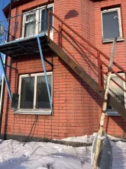 Здание, расположенное по адресу Кемеровская область, г. Березовский, ул. Школьная, д. 1а, кадастровый номер 42:22:0202002:1458, площадью 239.9 кв.м. Здание, расположенное по адресу Кемеровская область, г. Березовский, ул. Школьная, д. 1а, кадастровый номер 42:22:0202002:1459, площадью 335.2 кв.м…