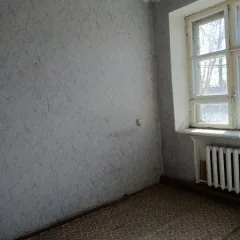 Земельный участок площадью 809 кв.м. с кадастровым номером 45:24:020104:135 по адресу: Местоположение установлено относительно ориентира, расположенного в границах участка. Почтовый адрес ориентира: обл. Курганская, р-н Юргамышский, рп. Юргамыш, ул. Нефтебазы, дом 3, с расположенным на нем зданием…