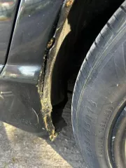 Автомобиль   HONDA CIVIC  Год выпуска – 2008  VIN номер: NLAFD75308W073842. Ржавчина на порогах и на двери,  сломан бензобак, проржавела. Нет крышки об бензобака. Гремит ходовая часть.