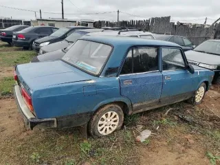ВАЗ 21074, 2007. Автомобиль ВАЗ 21074 грз: М203 ЕН 35. Повреждения: решетка радиатора, передний бампер, переднее левое крыло, отсутствует левое зеркало заднего вида, заднее правое крыло, задняя левая дверь, переднее правое крыло, коррозия дверей, порогов. Салон комплектный. Имущество бывшее в…