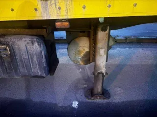 Schmitz рефрижератор 1999 года. Отсутствует аккумулятор, дефекты ЛКП, ржавчина. Более подробное техническое состояние выясняйте самостоятельно в ходе осмотра.