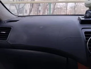 Subaru Outback 2003 года, 250 л.с., пробег 200000 км, полный привод, АКПП. Тип двигателя: бензиновый, кузов №: ВРЕ-005761. ТС не заводится, имеются дефекты по кузову.