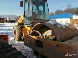 Каток дорожный Caterpillar CB54B, 2017 г.в., мощность двигателя 131,2 л.с, VIN: CATCB54BJS4P00307, ГРЗ 14РК9826.