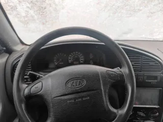 Kia Spectra 2007 года, 101 л.с., пробег 111111 км, АКПП. Марка Kia Spectra FB2273. Год изготовления 2007. VIN: XWKFB227370056386. Цвет темно-синий. Мощность двигателя 74,7 кВт (101,5 л.с.), объем 1594 см³, бензиновый, экологический класс 2. Госномер К100СР69. Дата регистрации 24.03.2020. ПТС 77 ОМ…