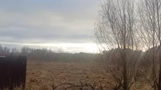 Земельный участок 105 кв. м, Новгородская обл., г. Великий Новгород, ш. Юрьевское. Кадастровый номер: 53:23:7814702:887. Площадь: 105+/-3 кв. м. Основной вид разрешенного использования: 2.0. Ограничение права: арест.