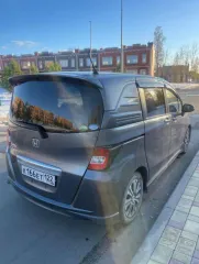 Автомобиль Honda Freed Spike 2012 года выпуска, 118 л.с., пробег 122000 км. Кузов № GB31420888.