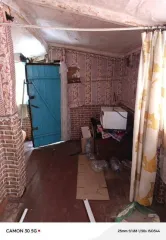 Жилой дом и земельные участки по адресу: Оренбургская область, Шарлыкский район, село Ратчино, улица Советская, дом 33. Площадь дома 36.2 кв. м. Площадь первого земельного участка 1154 кв. м, площадь второго земельного участка 1601 кв. м. Общая площадь земельных участков 2755 кв. м. Вид…