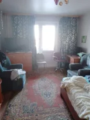Доля 1/3 в праве общей долевой собственности на квартиру жилого назначения площадью 53 м², расположенную на 6 этаже по адресу: Российская Федерация, Иркутская область, г. Ангарск, мкр. 18-й, д. 4, кв. 238. Кадастровый номер: 38:26:040404:4269.