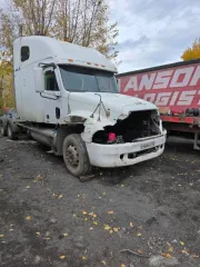 Тягач Freightliner CL120 2002 года, госномер Х448КО138. Шасси 1FUJA6CG03LK93357, двигатель (отсутствует, номер 6067MK60 06R0709446). Дизельный двигатель 12.7 л, мощность 400 л.с., автоматическая коробка передач (отсутствует), привод 6х4, левый руль, цвет белый. Снаряженная масса 7100 кг, полная…