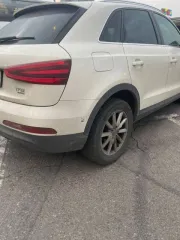 Ауди Q3 2012 года, VIN: WAUZZZ8U1DR062806, госномер: Е667НТ51. Модель двигателя: ССZ, номер: 340851, мощность 125 кВт (170 л.с.), объем 1984 см³. Кузов: WAUZZZ8U1DR062806, цвет белый. Снаряженная масса 1630 кг, полная масса 2130 кг. СТС 9960763628 от 28.02.2024, ПТС 78УТ261246 от 02.02.2013…