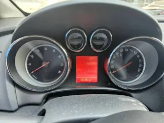 Opel Astra 2013 года, 116 л.с., пробег 122492 км, автоматическая коробка передач. VIN: XUFPE5DD4E3001658, государственный регистрационный знак В018ТА799.