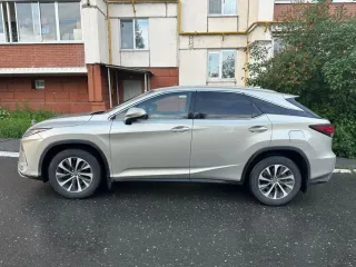 Lexus RX300 2020 года выпуска, VIN JTJBAMCA202110809. Осмотр по предварительной записи по телефону +7-9221991327 в Качканаре Свердловской области.