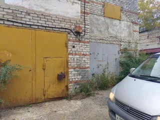 Гаражный бокс 140.8 кв. м, Хабаровский край, г. Комсомольск-на-Амуре, ул. Уральская, бокс 139, 2, ПАК "ЗиС", Литер Л. Кадастровый номер 27:22:0051312:312. Снижение цены на 15%. Цена 3076235 руб. (НДС не облагается). Задаток 769058,75 руб. Шаг 30762,35 руб. Кадастровая стоимость 1054732 руб…