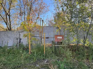 Нежилые здания площадью 7 кв.м, 85,7 кв.м и 481,6 кв.м, расположенные по адресу: Нижегородская область, г. Нижний Новгород, Приокский р-н, ул. Нижне-Валдайская, д. 32. Здание 7 кв.м, 1 этаж, кадастровый номер 52:18:0080221:6. Здание 85,7 кв.м, 2 этажа, кадастровый номер 52:18:0080221:7. Здание…