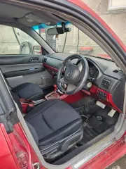 Subaru Forester 2002 года, 220 л.с., пробег 258322 км, полный привод, АКПП. Кузов SG5002107. Недостатки: автомобиль участвовал в ДТП, повреждены правая передняя фара, передний бампер, планка под передней правой фарой, решетка радиатора, возможны скрытые повреждения.