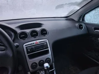 Peugeot 308 2011 года выпуска, VIN Z8T4C5FS9BM004795.