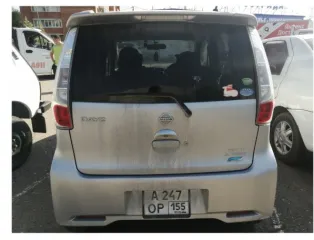 Nissan Dayz 2013 года выпуска. Номер кузова: B21W0019827. Является предметом залога.