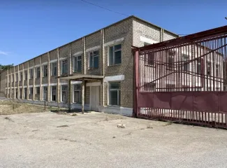 Производственно-складской комплекс 27 274,8 кв.м, Дагестан Производственно-складской комплекс в п. Тюбе, Р. Дагестан включает: 1. Здание-открытый склад, площадью 12 060 кв.м, КН 05:50:000007:2132; 2. Здание-закрытый склад, площадью 10228,7 кв.м, КН 05:50:000007:2149; 3…