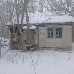 Земельный участок площадью 2 600 кв.м, категория земель: земли населенных пунктов, разрешенное использование: для ведения личного подсобного хозяйства. Кадастровый номер участка: 36:20:2200001:26. Адрес: Воронежская область, Павловский район, сельское поселение Ерышевское, село Ерышевка, проспект…
