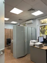 Доля нежилых помещений 509 кв.м и 721,3 кв.м, право аренды ЗУ 779 кв.м, Москва, 3437/10000 доли в праве собственности на нежилое помещение - 509 кв. м (этажи 1-4, мансарда, технический этаж, подвал), нежилое помещение - 721,3 кв. м, (этажи 1, 2, подвал), с учетом неотделимых улучшений (32 поз.)…