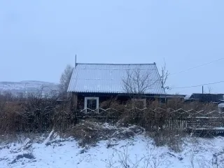 Жилой дом 25 кв.м и земельный участок 3499 кв.м, п. Старобачаты, Весенняя 15, Кемеровская область. Здание (жилое) площадь 25,0 кв.м., кадастровый номер 42:01:0101001:4118; Земельный участок площадь 3499 +/- 21. Здание (жилое) по адресу: Российская Федерация, Кемеровская область - Кузбасс, Беловский…