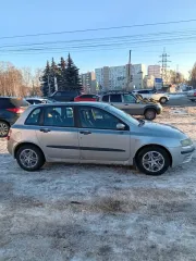 Fiat Stilo 2001 Транспортное средство ФИАТ СТИЛО 2001 г.в., VIN: ZFA19200000076819, г/н М640МВ46, цвет серебристый. Автомобиль на ходу, в хорошем техническом состоянии. Лопнут передний бампер, задний бампер вмятина на крышке багажника. Ознакомление с имуществом производится по предварительному…