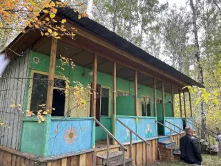 Объекты недвижимого имущества, расположенные по адресу: Челябинская обл., Сосновский р-н, с. Большие Харлуши, спортивно-оздоровительный лагерь "Мелодия" Нежилые здания: 1. спальный корпус пл. 365,7 кв.м, 2. пищеблок пл. 391,9 кв.м., 3. дом деревянный пл. 66,9 кв.м., 4. бильярдная пл. 62,4 кв.м., 5…