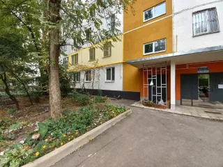 Жилое помещение 63 кв. м, Москва, ул. Медынская, д. 1, корп. 3, кв. 531, общей площадью 63 кв. м (Этаж № 2), кадастровый номер: 77:05:0009002:8394. Вид жилого помещения: Жилое. Общая площадь: 63