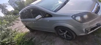 Opel Zafira 2007 года, VIN: W0L0AHM757G132702, гос. номер: Н622МР10.