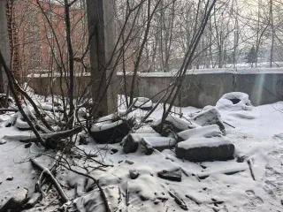 Объект незавершённого строительства площадью 3126.2 кв.м и земельный участок площадью 7770 кв.м, расположенные по адресу: Санкт-Петербург, улица Трефолева, дом 45, корпус 2, литера А. Степень готовности объекта: 70%, проектируемое назначение: нежилое, площадь застройки (проектируемое значение) –…