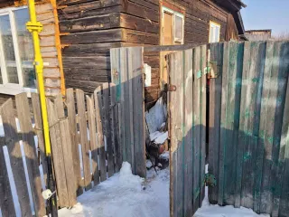 Доля дома 92,2 м² и доля участка 792 м², Свердловская обл. 1/2 доля дома и 1/2 доля земельного участка в Свердловской обл. еще 1/2 доля дома и 1/2 доля земельного участка в Свердловской обл. еще 1/2 доля в праве на жилое здание, площадь: 92,2кв.м., кадастровый номер: 66:27:1101027:240 и 1/2 доля в…