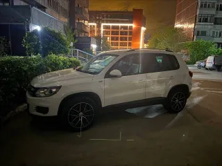 Volkswagen Tiguan, 2016 года, 179 лс, полный привод, АКПП, VIN: XW8ZZZ5NZHG103586, в залоге у ООО МФК «ПСБ Финанс».