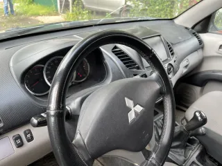 Mitsubishi L200 2011 года, модель L200 2.5, госномер У014ТУ 102, VIN MMCJNKB40CDZ04030, цвет черный. Автомобиль в удовлетворительном состоянии, на ходу, требуется ремонт или замена заднего моста, возможны скрытые дефекты, пробег 283 тыс. км. Находится по адресу: Республика Башкортостан, г. Уфа, ул…