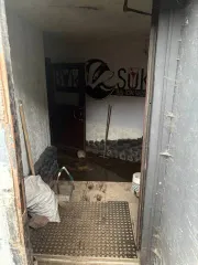 Помещение 355.4 кв.м в Санкт-Петербурге. Нежилое помещение общей площадью 355.4 кв.м, кадастровый номер 78:11:0006110:7396, адрес: Российская Федерация, Санкт-Петербург, проспект Индустриальный, д.27, литера А, помещение 46-Н. В нежилом помещении требуется ремонт, имеется задолженность по…