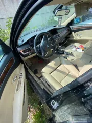 Автомобиль марки BMW 530i, в кузове черного цвета, г.р.з. Р 176 ЕН 40 РУС – 1 шт. Ключи, документы отсутствуют Сведения о комплектности и работоспособности отсутствуют. Транспортные средства продаются в имеющемся состоянии и при выявлении видимых или скрытых дефектов покупатель самостоятельно…