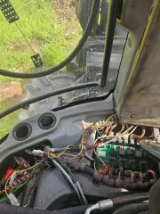 Харвестер John Deere 1270 E c заводским номером машины WJ1270E001625, 2009 г.в., г.р.з. 29АВ1890, г.р.з. на харвестере отсутствует, корпус зелёного цвета, 1 шт. Валочная головка отсоединена (находится на территории базы по адресу: Архангельская обл., Каргопольский р-н, дер. Лазаревская, ул…