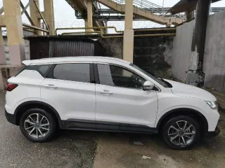Транспортное средство марки GEELY, модель COOLRAY, 2022 г.в., VIN: Y4K8622Z4PB902046, принадлежащий должнику гражданину на праве собственности и находящийся в залоге ПАО  БАНК УРАЛСИБ  на основании Договора №2200 503/17994 от 26.04.2023 года
